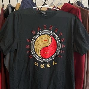 Nike basketball Tee